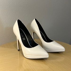 White Aldo Laila stiletto pumps size 6